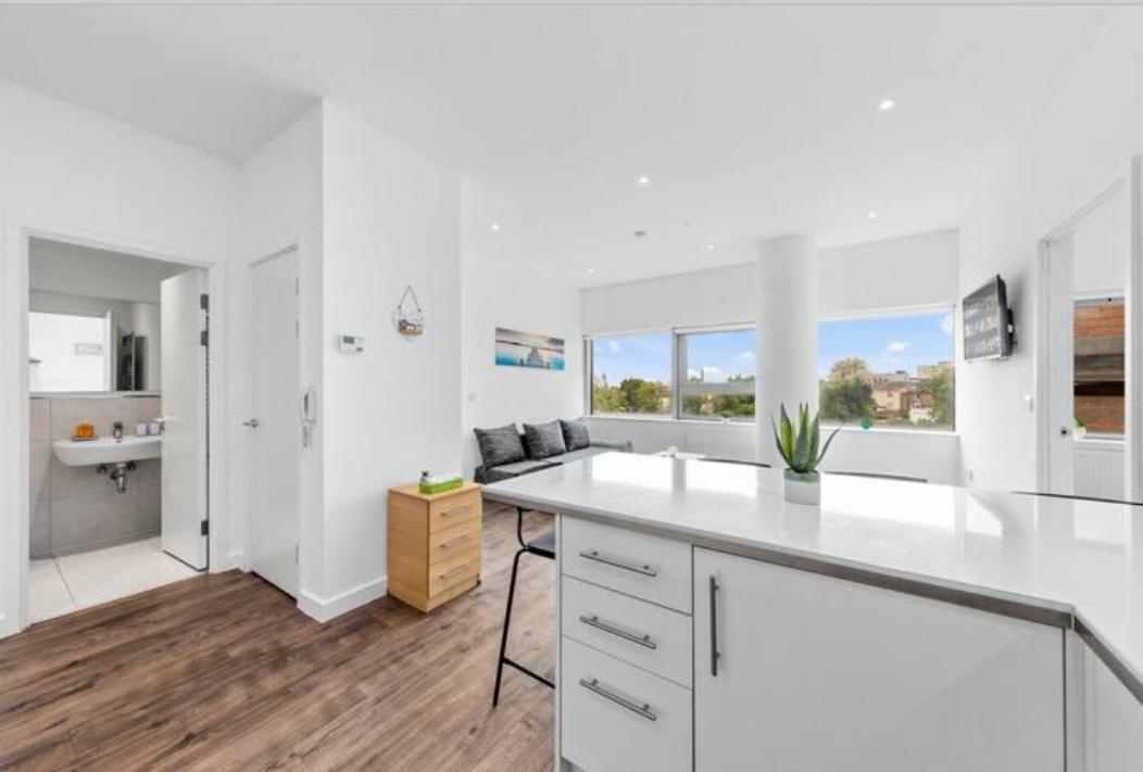 Appartement Airy 2Br Flat Delta London Dp332 à Croydon Extérieur photo